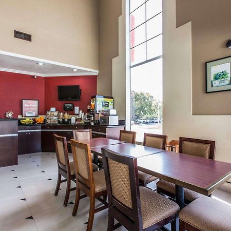 Econo Lodge Inn & Suites Fallbrook Downtown Exterior foto