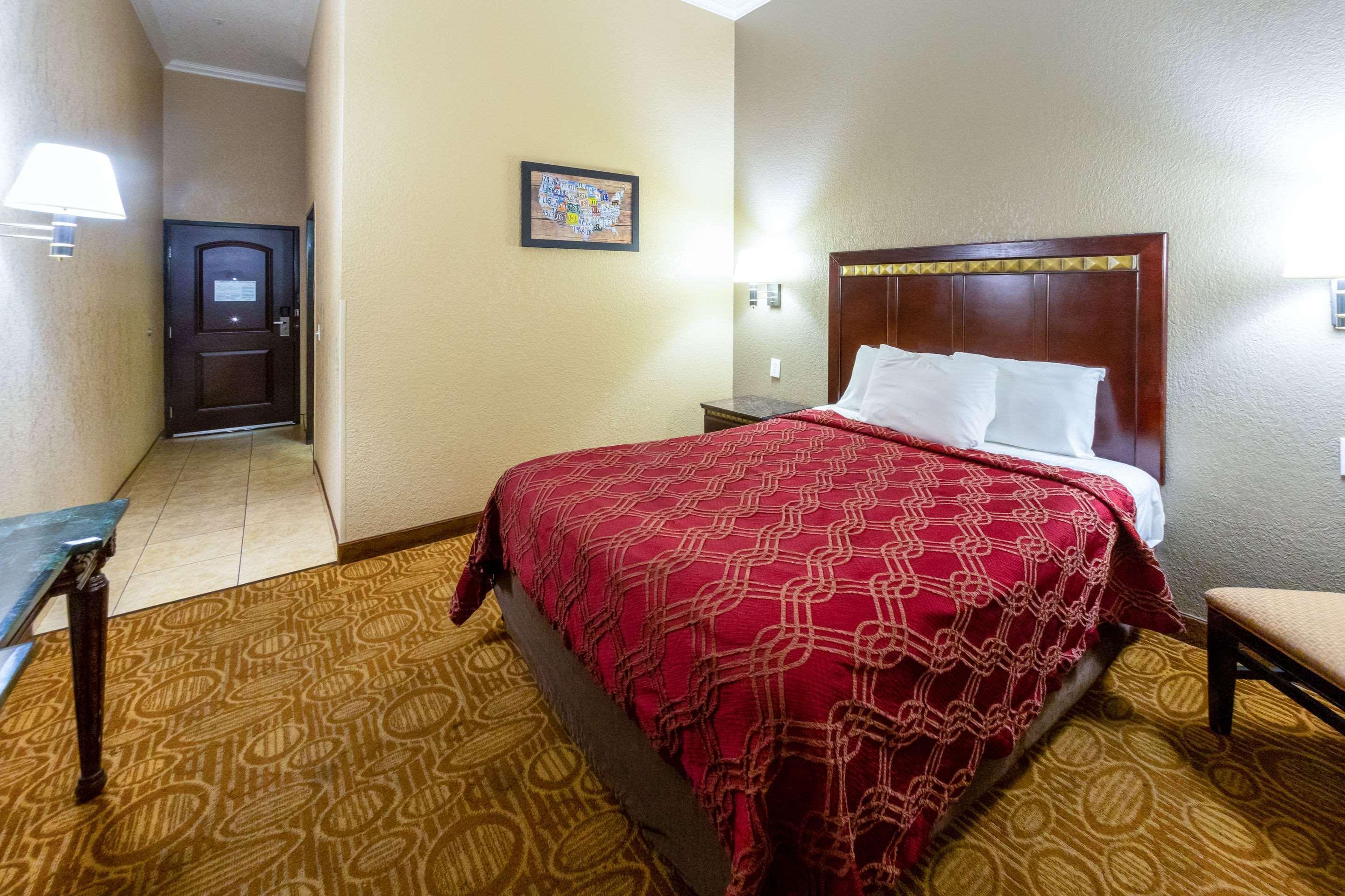 Econo Lodge Inn & Suites Fallbrook Downtown Exterior foto